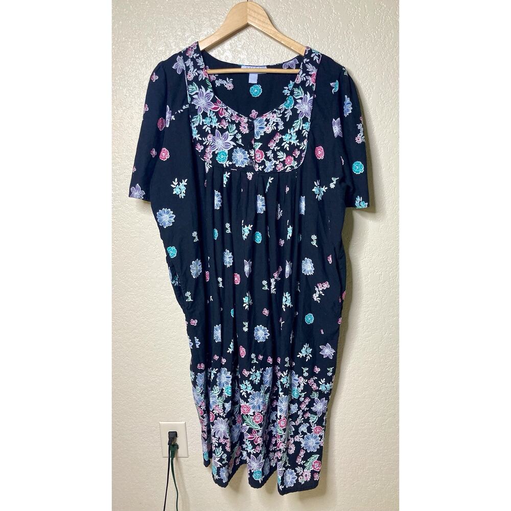 Only Necessities MuuMuu House Dress Floral Pockets Lightweight Size 2XL 44” Long